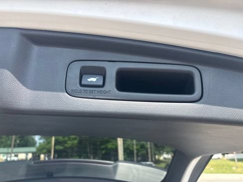 Used 2024 Honda CR-V EX-L image 15
