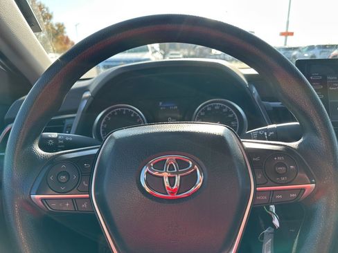Used 2024 Toyota Camry LE image 23