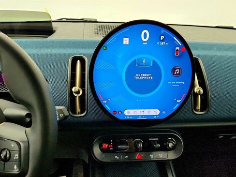 Used 2025 MINI Cooper Countryman S w/ Comfort Package Max image 17