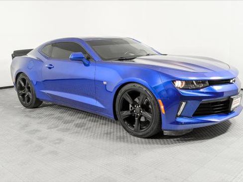 Used 2018 Chevrolet Camaro LT image 11