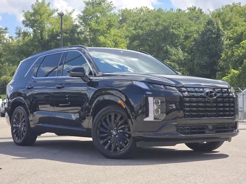 Used 2024 Hyundai Palisade Calligraphy AWD/4WD image 2