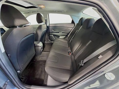 Used 2024 Hyundai Elantra SEL FWD image 42