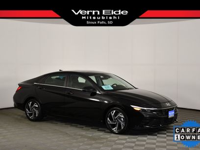 Used 2025 Hyundai Elantra Limited