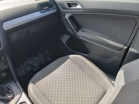 Used 2021 Volkswagen Tiguan S FWD image 13