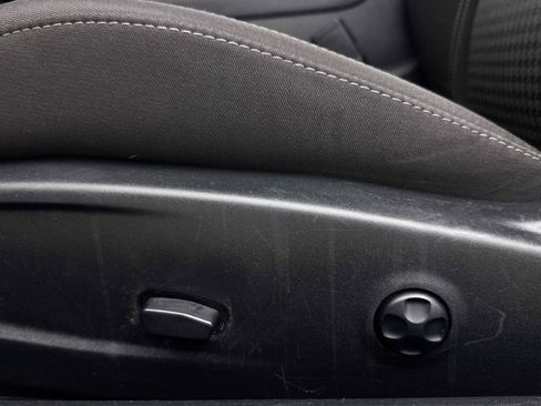 Used 2021 Dodge Challenger SXT RWD image 27