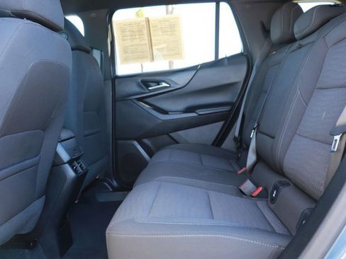 Used 2025 Chevrolet Equinox LT image 12