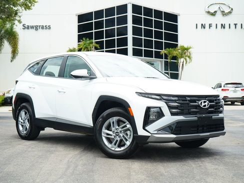 Used 2026 Hyundai Tucson SE AWD/4WD image 1