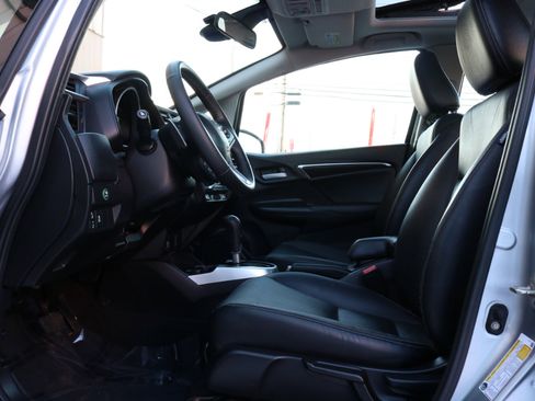 Used 2019 Honda Fit EX-L image 16