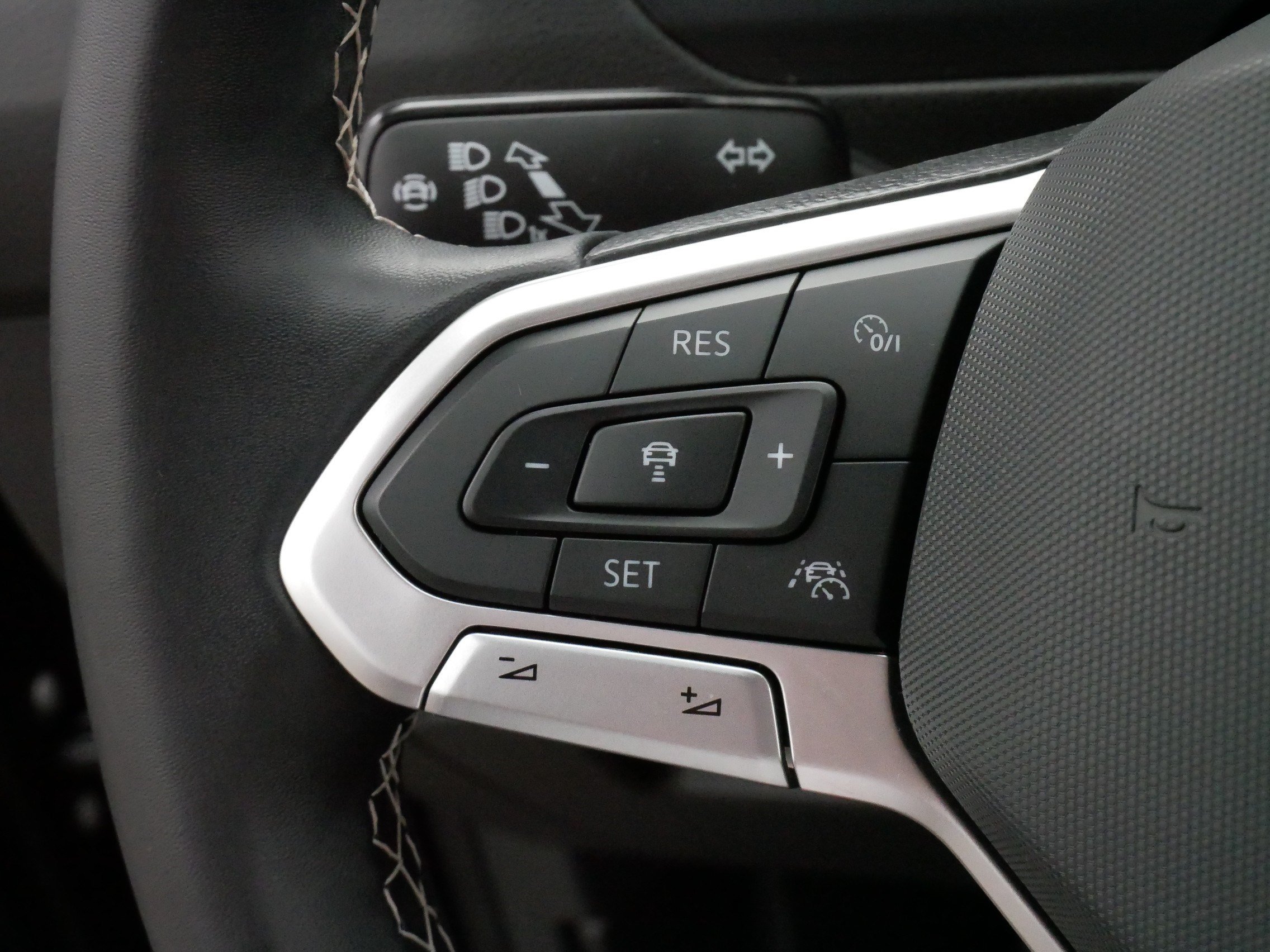 Certified 2024 Volkswagen Tiguan S AWD/4WD image 25