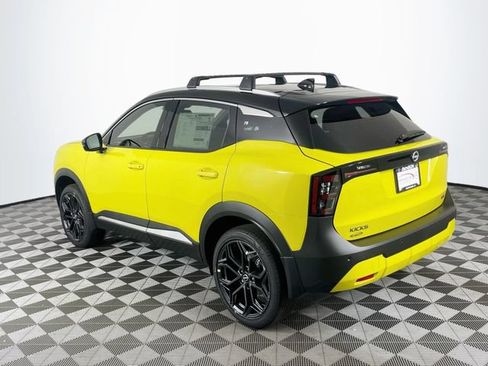 New 2026 Nissan Kicks SR w/ Cold Weather Package FWD image 5