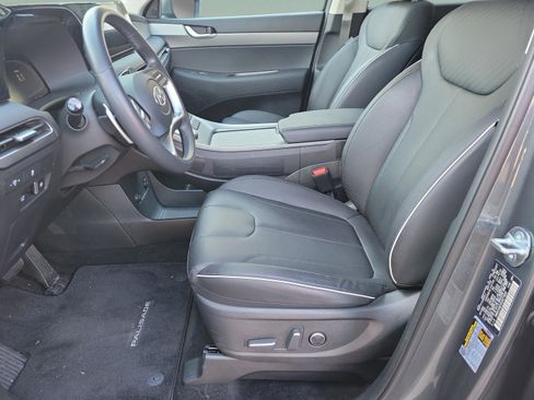 Used 2025 Hyundai Palisade SEL image 13