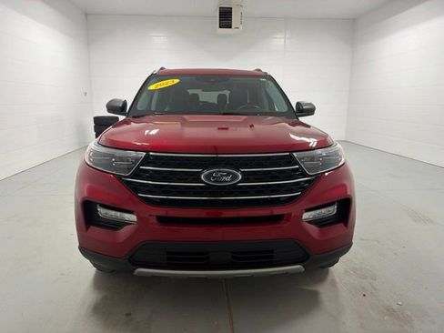 Used 2023 Ford Explorer XLT w/ Equipment Group 202A AWD/4WD image 2