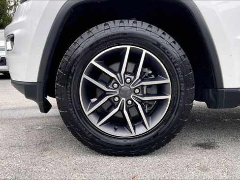 Used 2020 Jeep Grand Cherokee Limited w/ Trailer Tow Group IV image 10