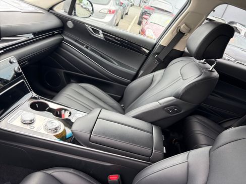 Used 2025 Genesis GV80 2.5T Standard AWD/4WD image 35