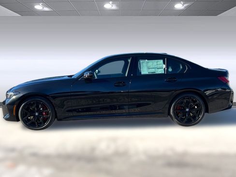 New 2026 BMW 330i Sedan w/ M Sport Package RWD image 2