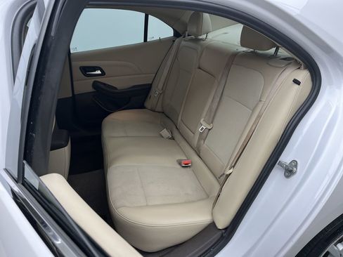 Used 2015 Chevrolet Malibu LT image 11