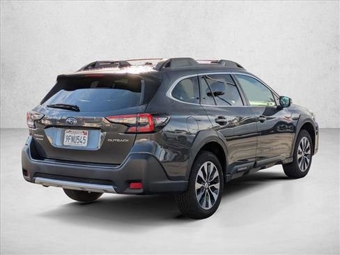 Used 2023 Subaru Outback Limited image 4