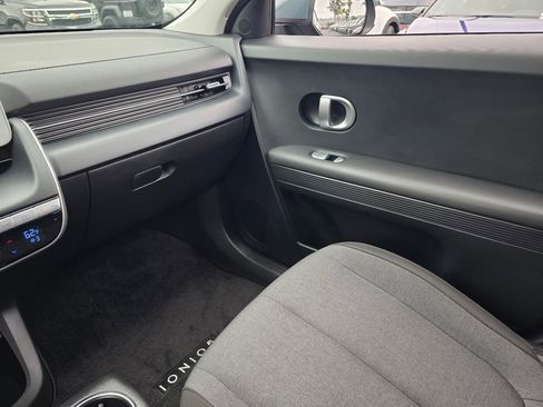 Used 2024 Hyundai Ioniq 5 SEL RWD image 35