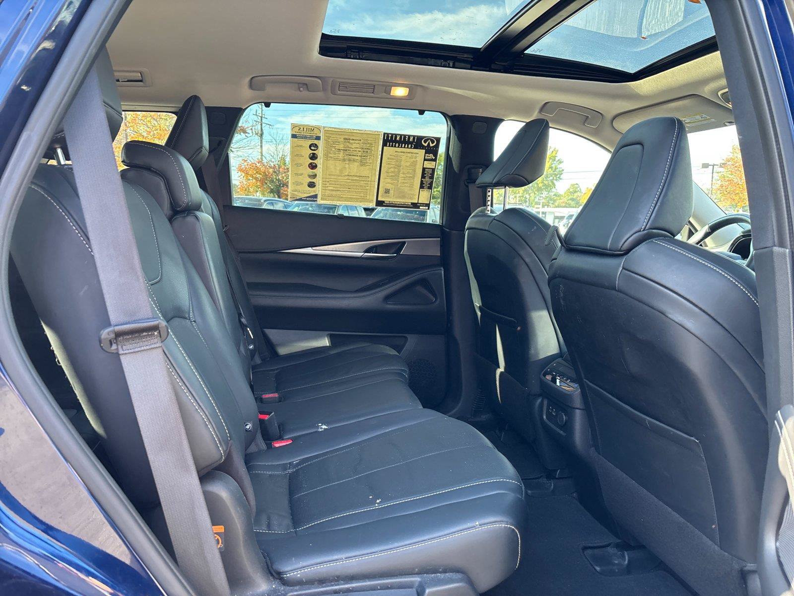 Used 2023 INFINITI QX60 Luxe w/ Cargo Package FWD image 37