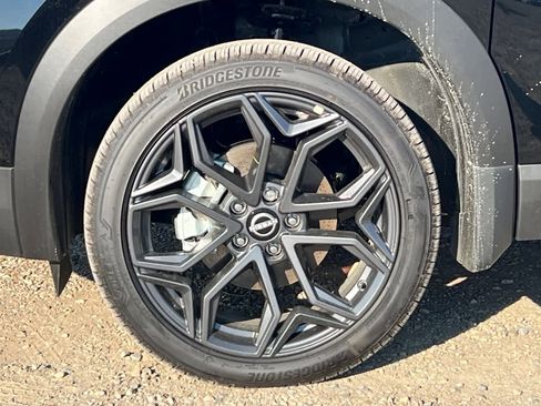 New 2026 Nissan Kicks SR w/ Illumination Package image 35