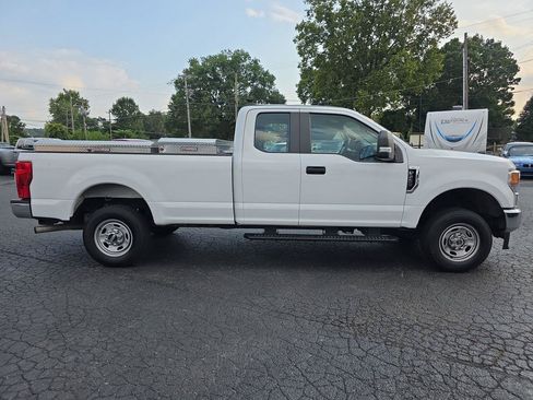 Used 2022 Ford F250 XL w/ Power Equipment Group AWD/4WD image 17