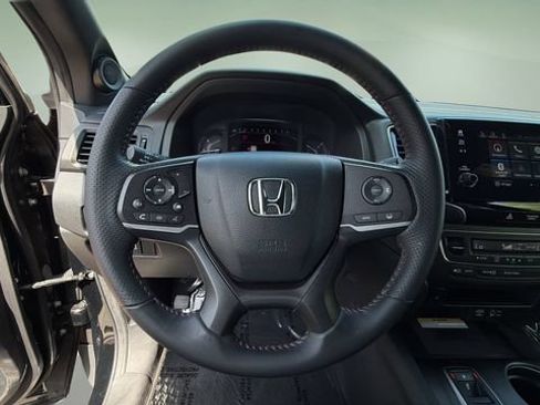 Used 2023 Honda Passport TrailSport image 36