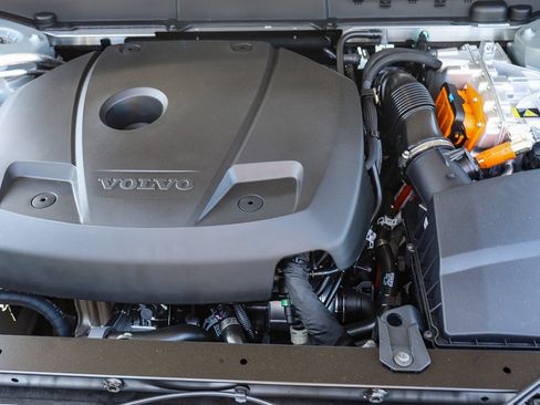 New 2025 Volvo XC60 T8 Core w/ Climate Package image 12