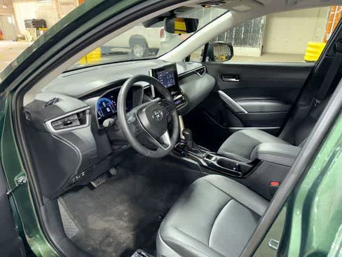 Certified 2025 Toyota Corolla Cross XLE AWD/4WD image 28
