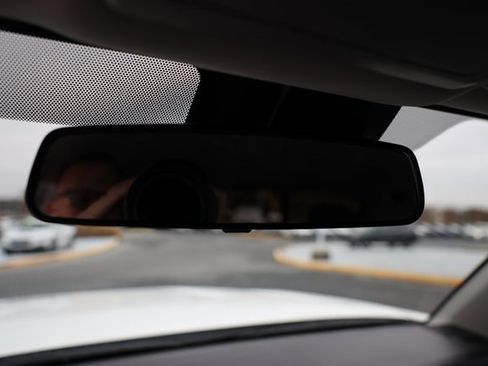 Used 2022 Toyota Tacoma SR image 34