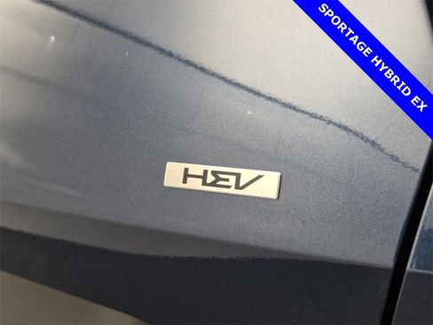 Used 2023 Kia Sportage EX w/ EX Premium Package image 24