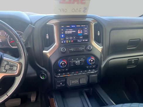 Used 2022 Chevrolet Silverado 2500 High Country w/ Z71 Off-Road Package AWD/4WD image 7