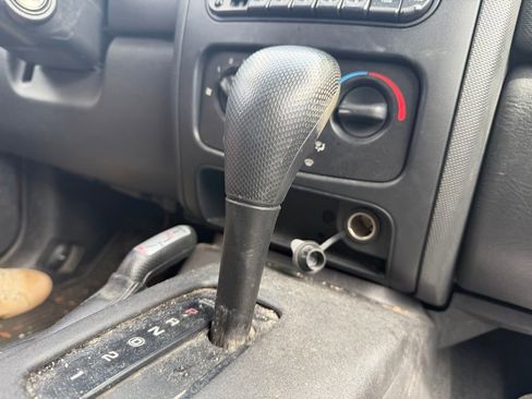 Used 2003 Jeep Liberty Sport AWD/4WD image 11