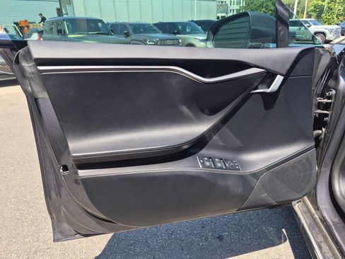Used 2021 Tesla Model S AWD image 12