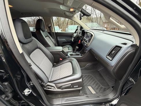 Used 2016 Chevrolet Colorado Z71 w/ Z71 Midnight Edition image 8