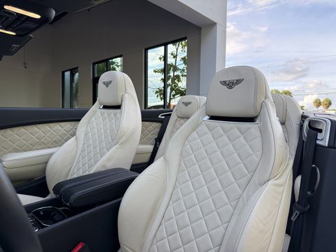 Used 2016 Bentley Continental GT V8 S image 35