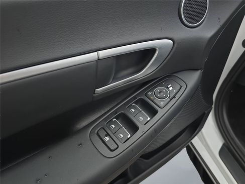 Certified 2026 Hyundai Sonata SEL FWD image 23