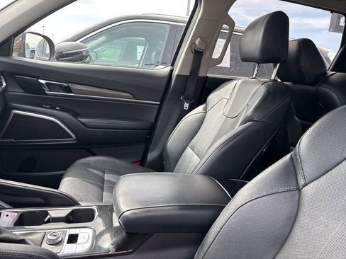 Certified 2020 Kia Telluride EX w/ EX Premium Package AWD/4WD image 16