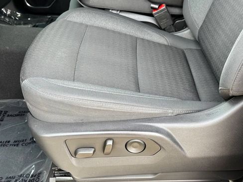 Used 2024 Chevrolet Silverado 1500 LT AWD/4WD image 33