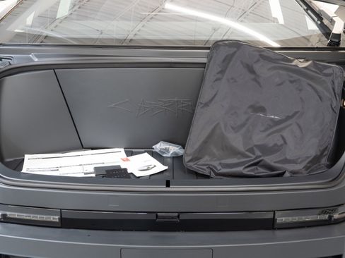 Used 2024 Tesla Cybertruck AWD Crew Cab image 35