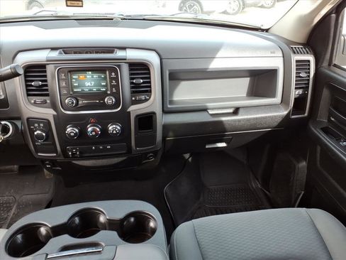 Used 2018 RAM 2500 Tradesman w/ Chrome Appearance Group image 7