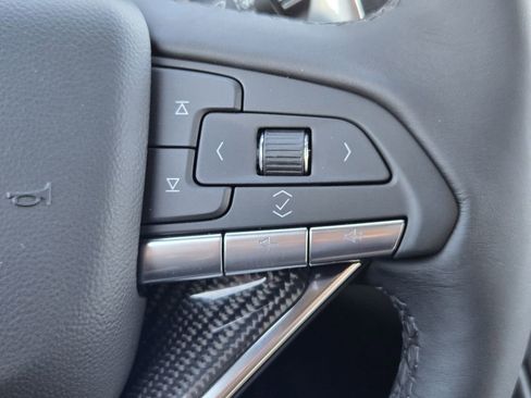 New 2025 Cadillac XT6 Sport image 25