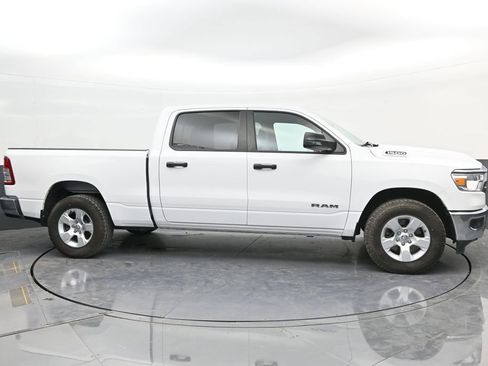 Used 2023 RAM 1500 Lone Star AWD/4WD image 9
