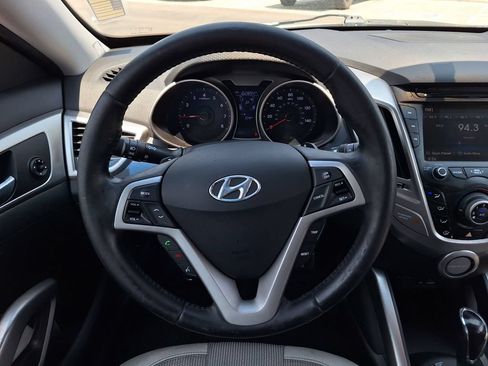 Used 2012 Hyundai Veloster w/ Style Pkg FWD image 15