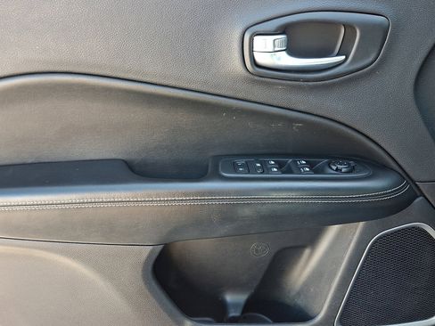 Used 2021 Jeep Compass 80th Special Edition image 13