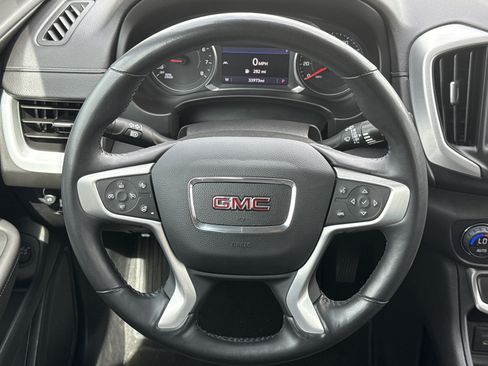 Used 2022 GMC Terrain SLT FWD image 17