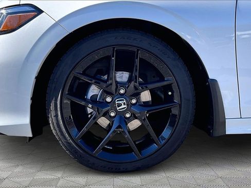 Certified 2025 Honda Civic Sport image 21