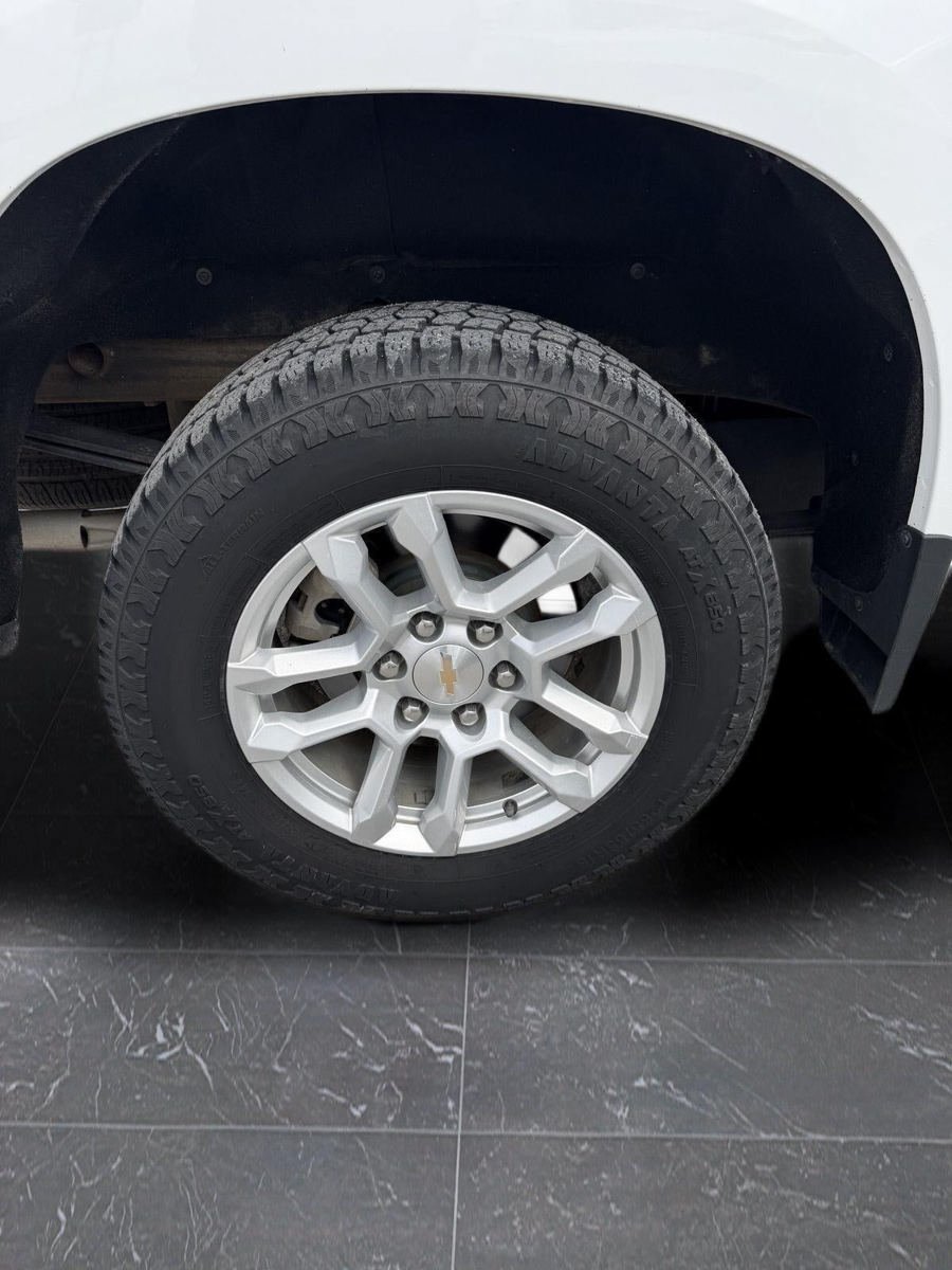 Used 2023 Chevrolet Silverado 1500 LTZ w/ LTZ Convenience Package II AWD/4WD image 18