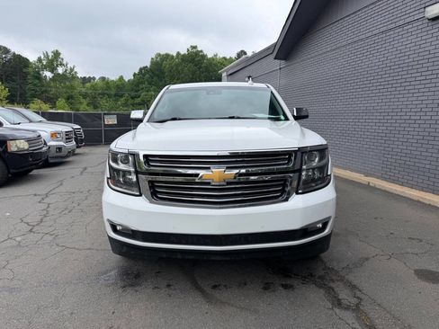 Used 2018 Chevrolet Tahoe Premier RWD image 2