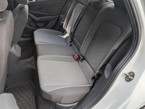 Used 2025 Volkswagen Jetta Sport FWD image 17