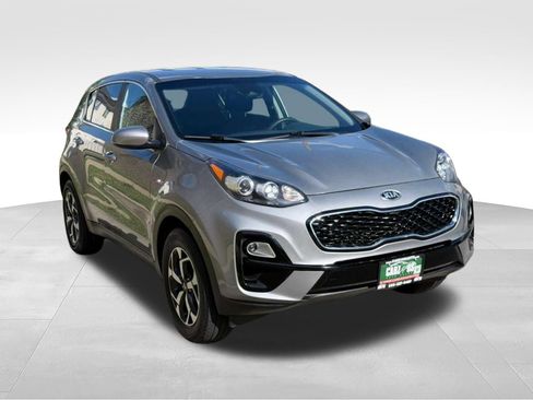 Used 2022 Kia Sportage LX AWD/4WD image 3